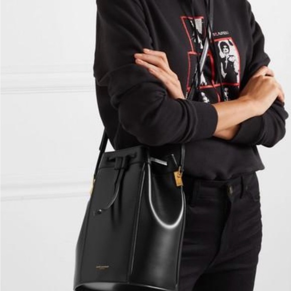 Elegant Black Leather Bucket Bag - Picture 2 of 5